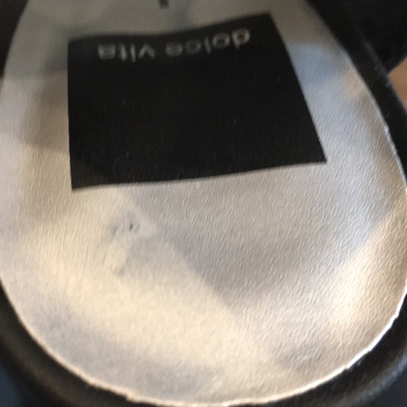 Buckled heels SOLD - Picture 6 of 8